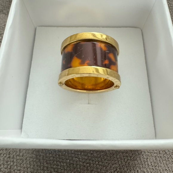 Michael Kors Tortoise Barrel Ring - Picture 2 of 3